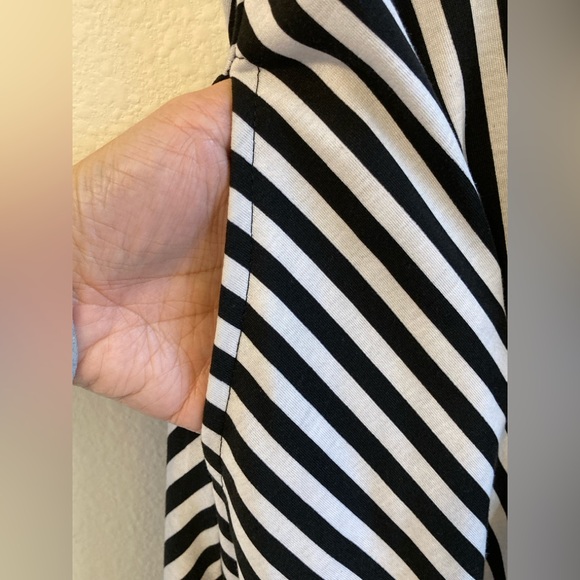 LuLaRoe Black and White Nicki Dress - Picture 7 of 12